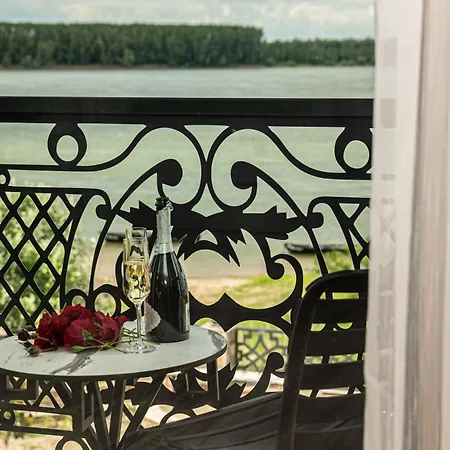 ホテル Danubius View - Luxury And Hall