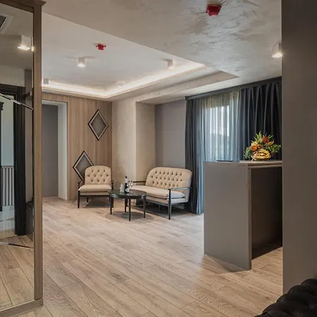 Danubius View - Luxury And Hall Hotel