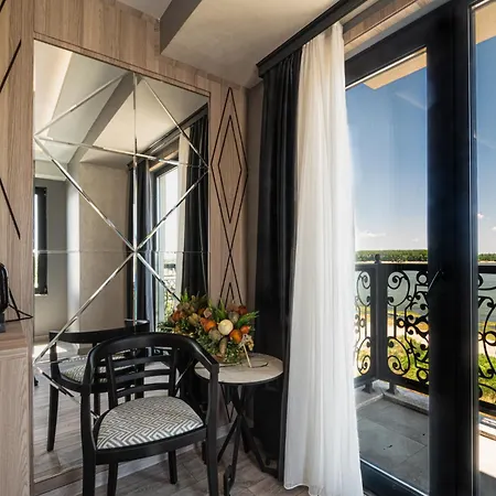 ホテル Danubius View - Luxury And Hall Kozloduy