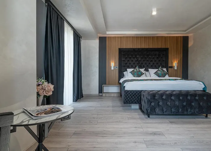 Danubius View - Luxury And Hall فندق 4*