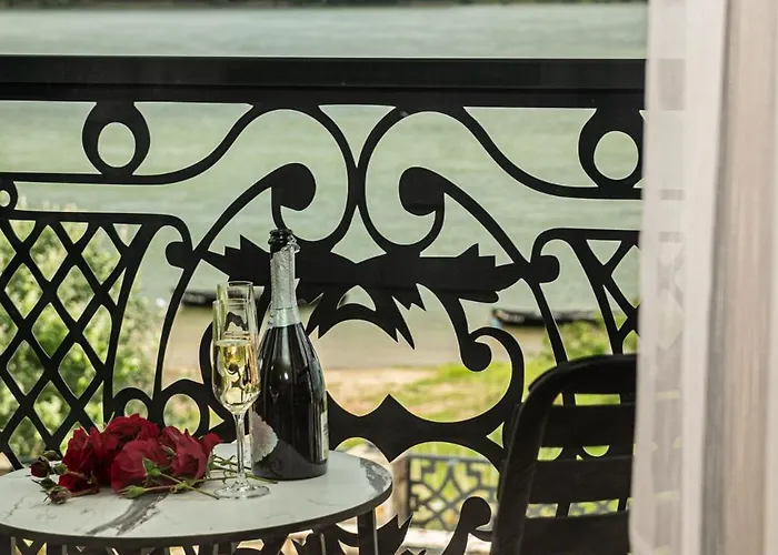 فندق Danubius View - Luxury And Hall