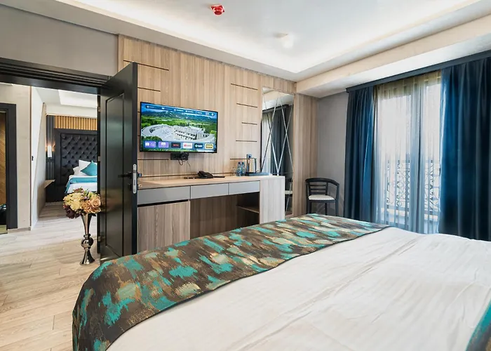 Danubius View - Luxury And Hall فندق 4*